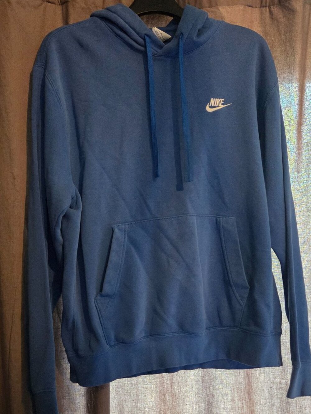 Nike hoodie men’s size medium